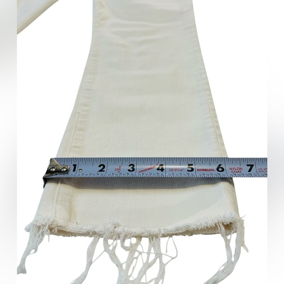 Mother The Rascal Crop Frey, Jeans, Straight Leg, Color Cream Puff, Size 27 - Picture 5 of 14